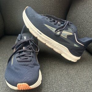 Women’s Altra Running Shoes